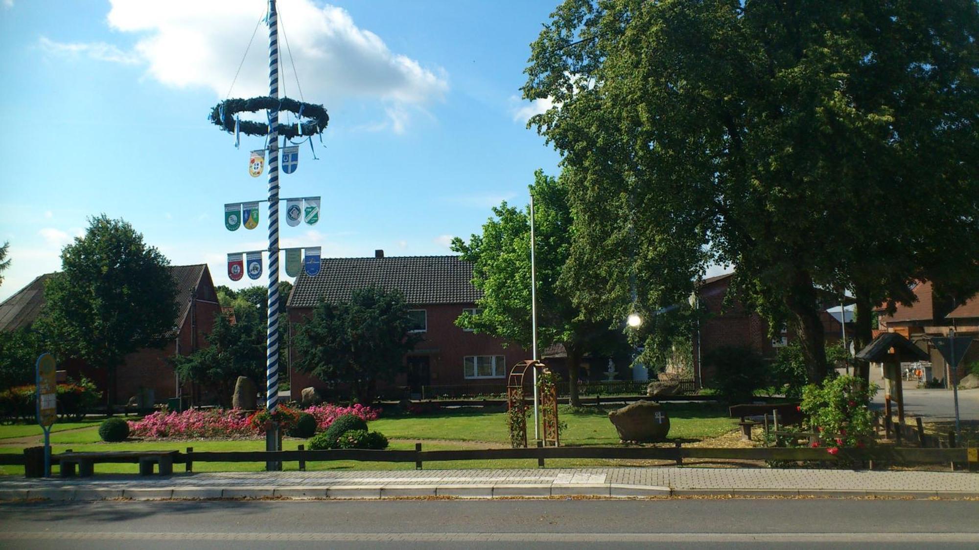 Hotel Am Rosenplatz,24 Stunden Check In, Kostenfreie Parkplaetze Brechtorf エクステリア 写真